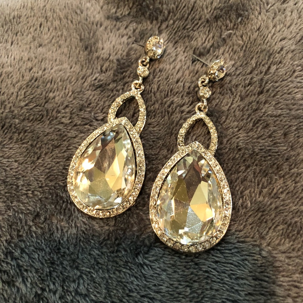 Prom earrings